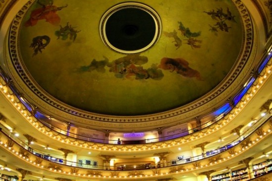 Le Grand Splendid Theater