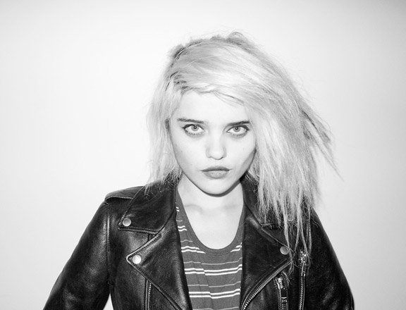 sky-ferreira-short-hair