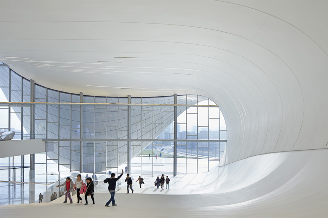 10-heydar-aliyev-center-by-zaha-hadid-architects-photo-by-Hufton-and-Crow