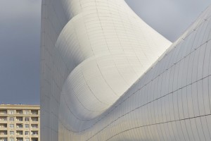 24-heydar-aliyev-center-by-zaha-hadid-architects-photo-by-Hufton-and-Crow