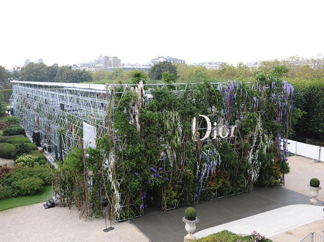 Dior-Catwalk-Paris-SS14-4