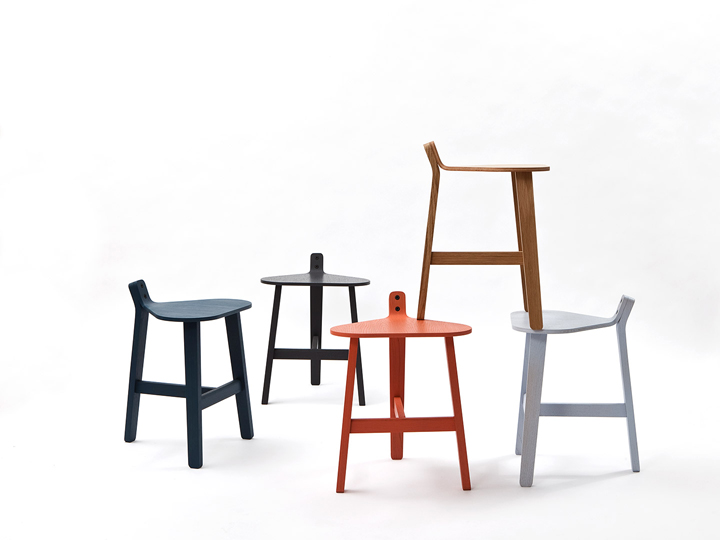 Bronco-stool-by-Guillaume-Delvigne-for-super-ette