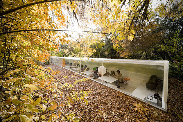 Selgas-Cano-Architecture-Officie-in-the-Woods-of-Madrid-1