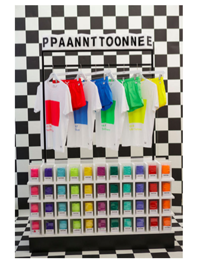 Bonne-nouvelle-Pantone-Colorwear-ouvre-a-Paris_exact780x1040_p