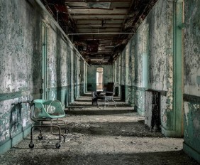 Abandoned-Asylums- Matt-Van-der-Velde-urbex-spanky-few