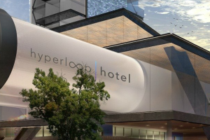 Hyperloop-Hotel-Spanky-few